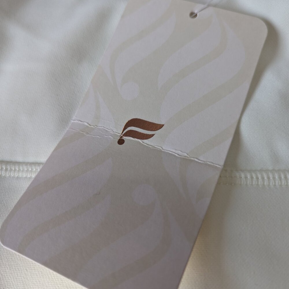 Brand New Fabletics Tights - Picture 3 of 5